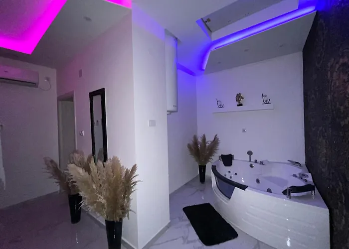 Apartman Delux Апартаменты